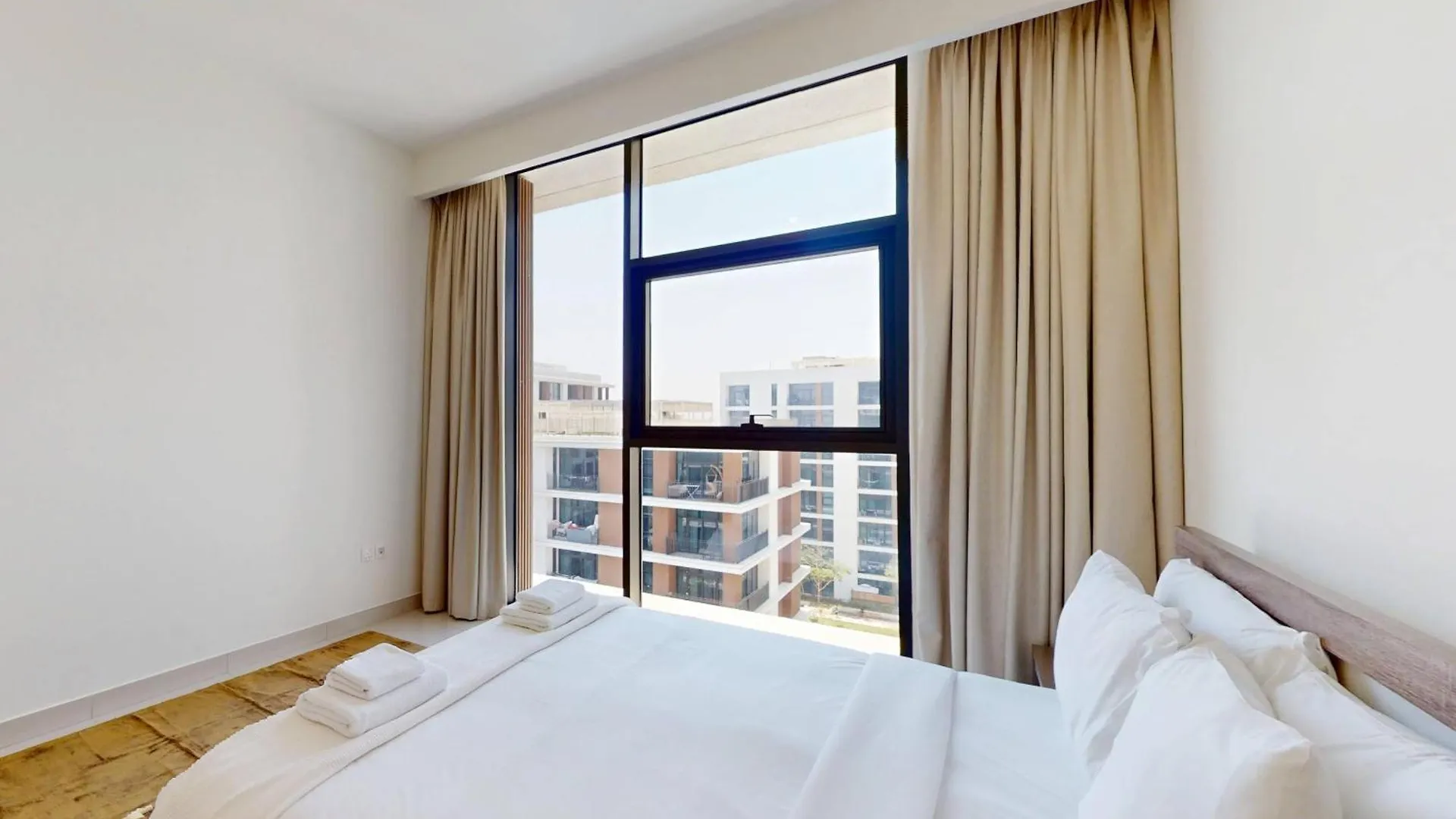 Chic 2 Bedroom Apartment - Park Point - Dubai Hills